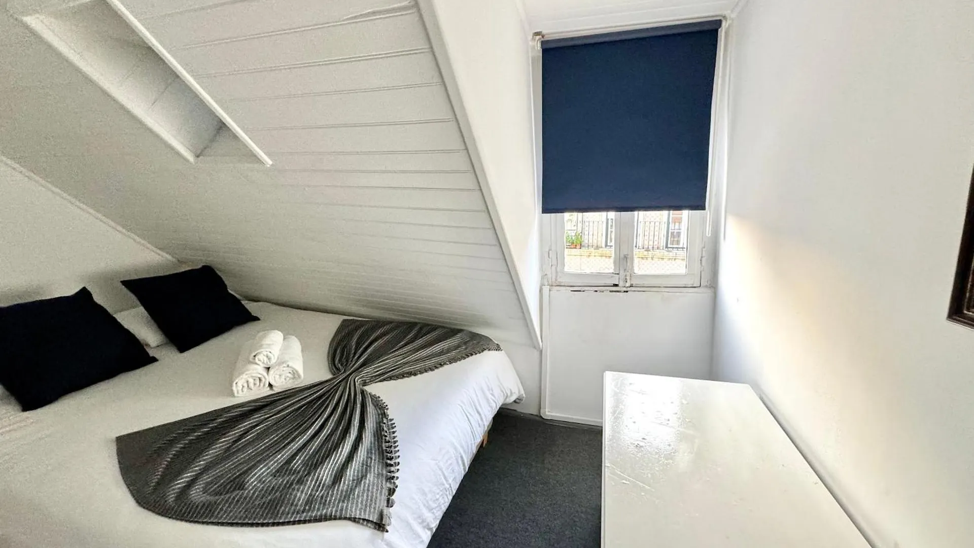 Guest house Low Cost Arroios Rooms Lisbon