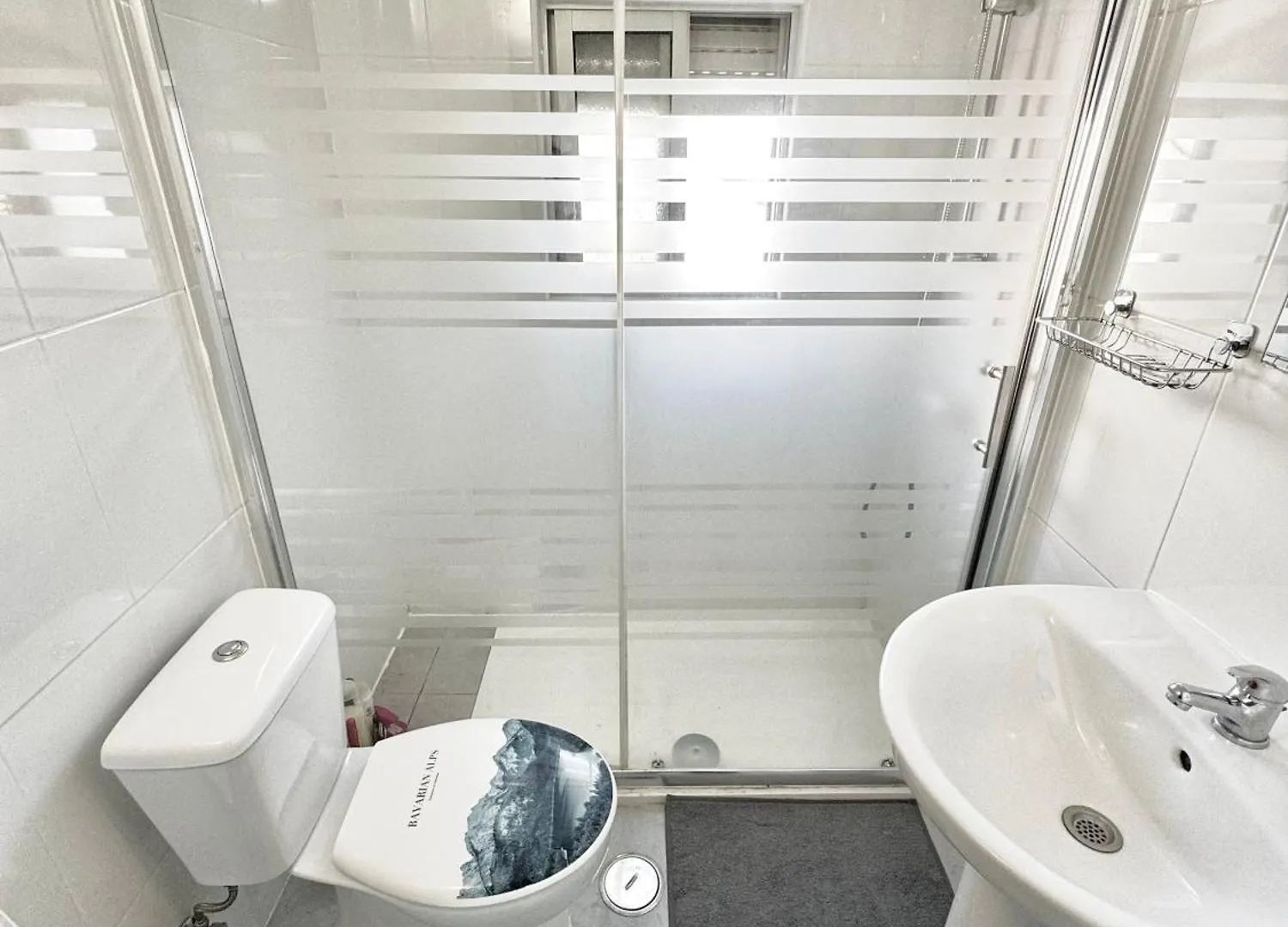 Guest house Low Cost Arroios Rooms Lisbon Portugal
