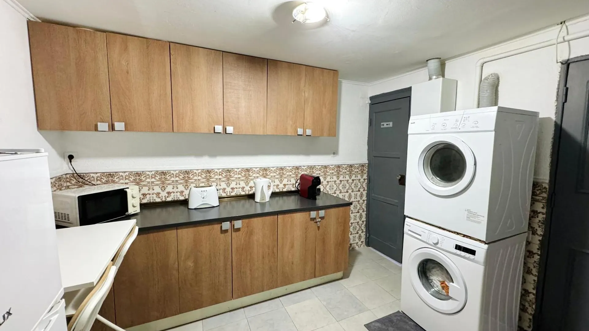 Low Cost Arroios Rooms Lisbon Guest house