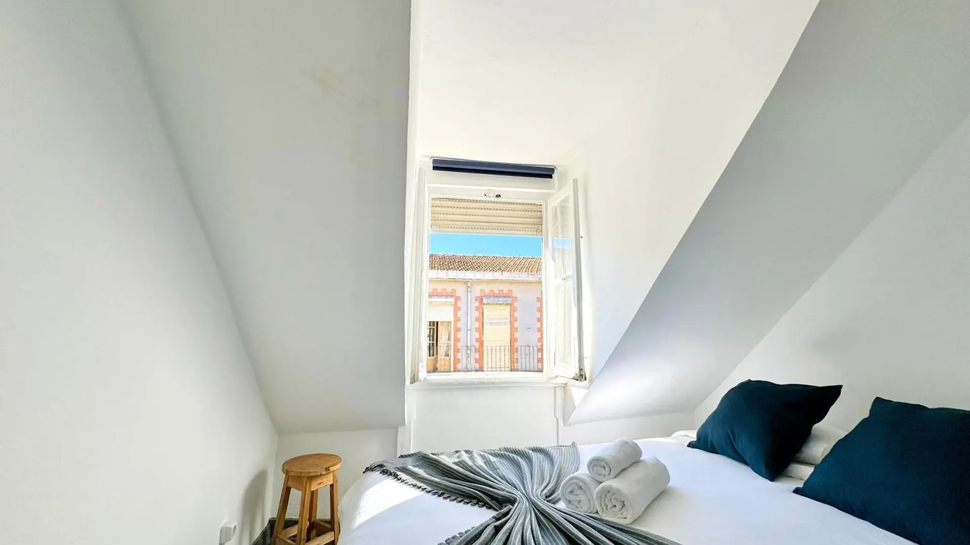 Guest house Low Cost Arroios Rooms Lisbon