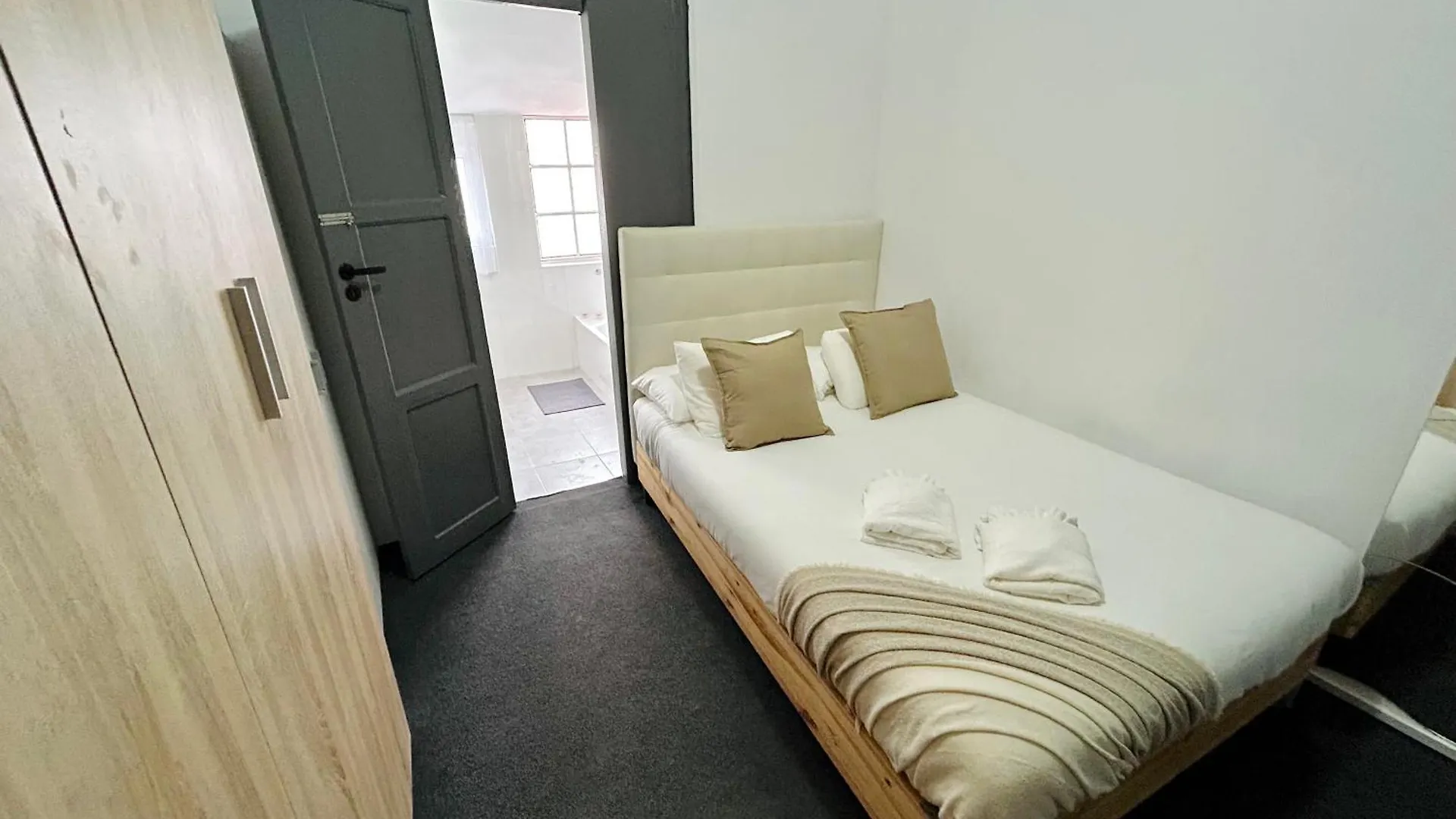Guest house Low Cost Arroios Rooms Lisbon