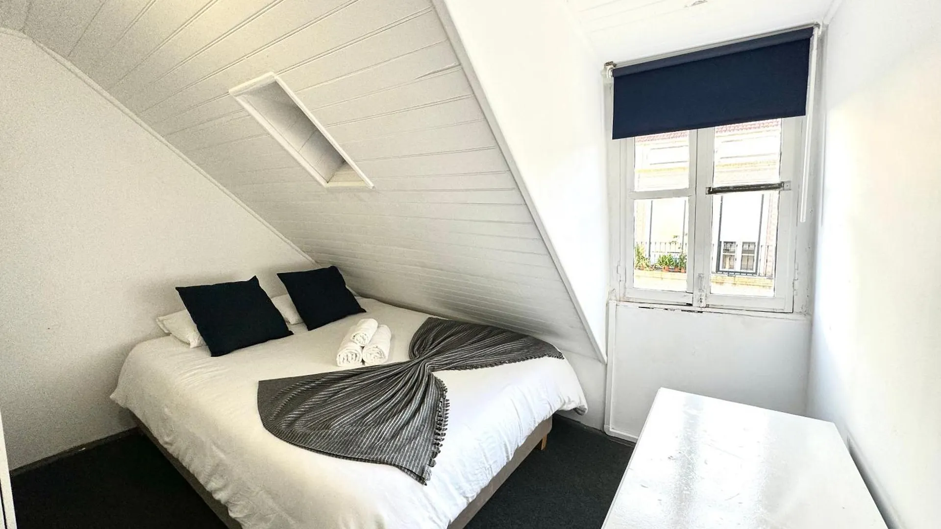 Low Cost Arroios Rooms Lisbona Affittacamere