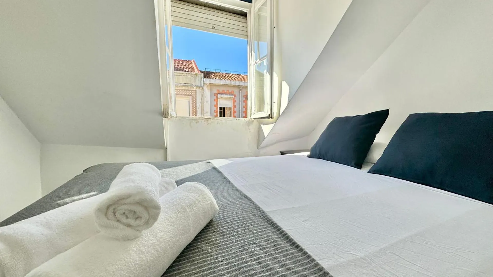 Affittacamere Low Cost Arroios Rooms Lisbona