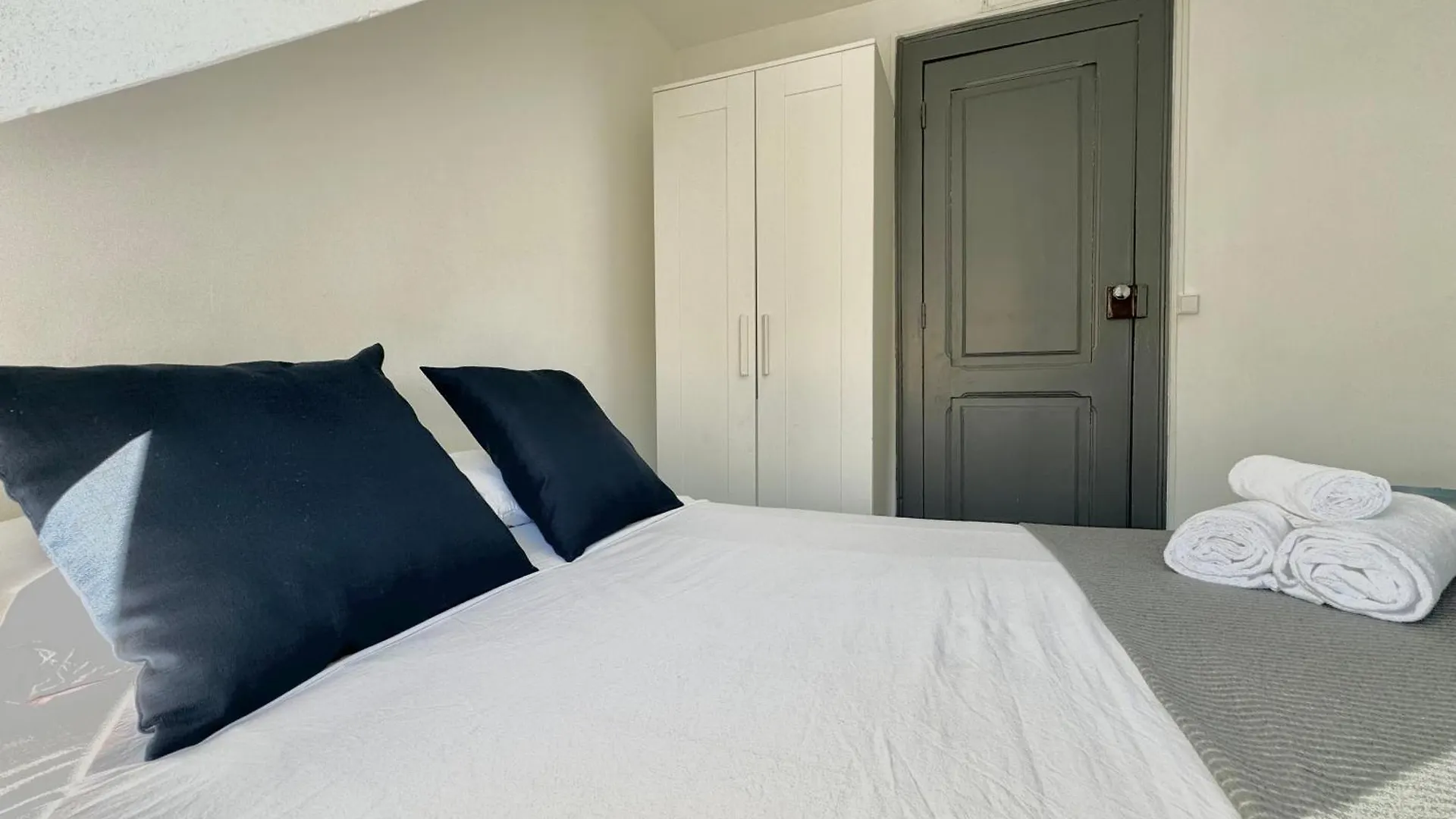 Low Cost Arroios Rooms Lisbona Affittacamere