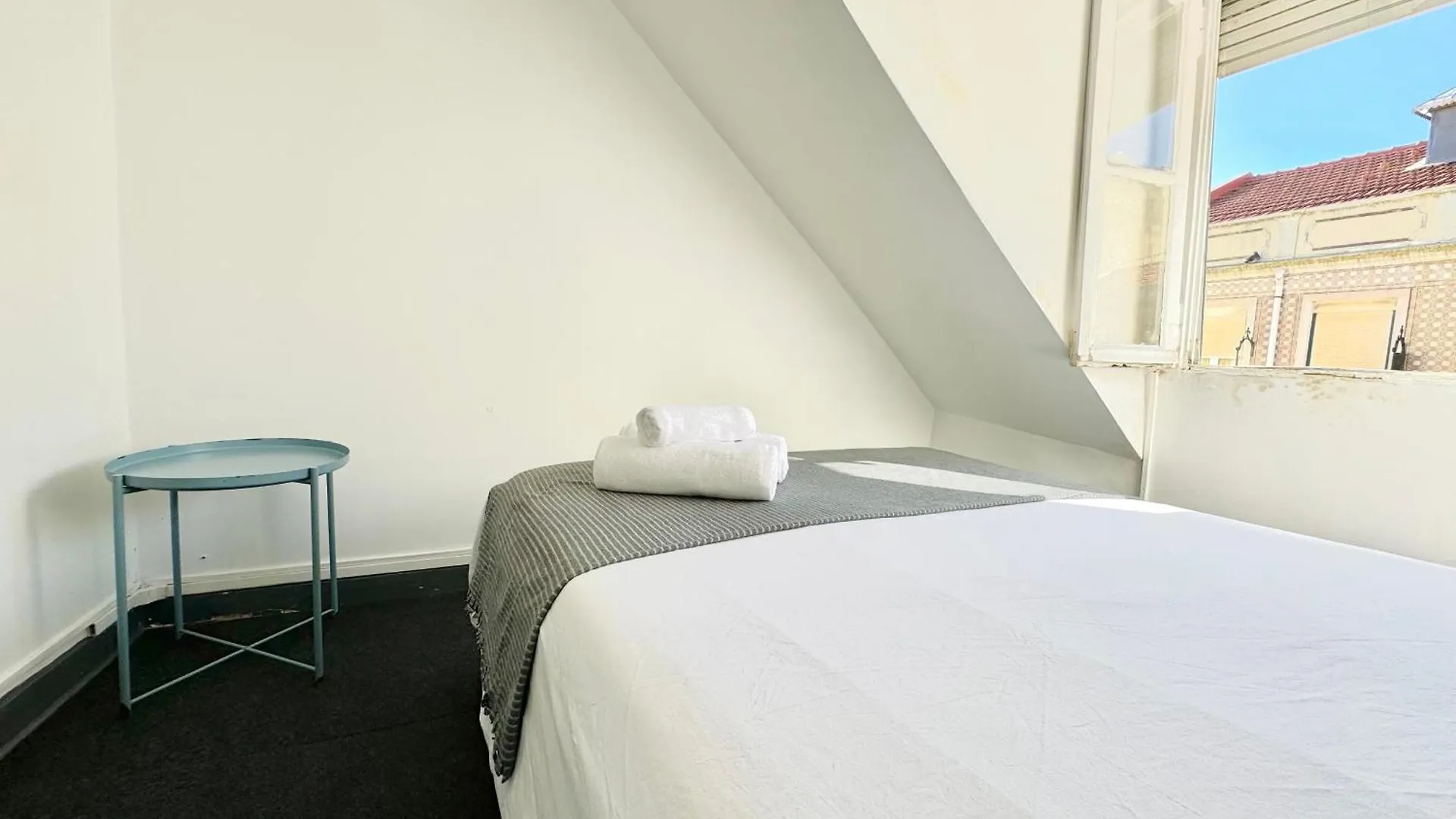 Low Cost Arroios Rooms Lisbona 0*,  Portogallo